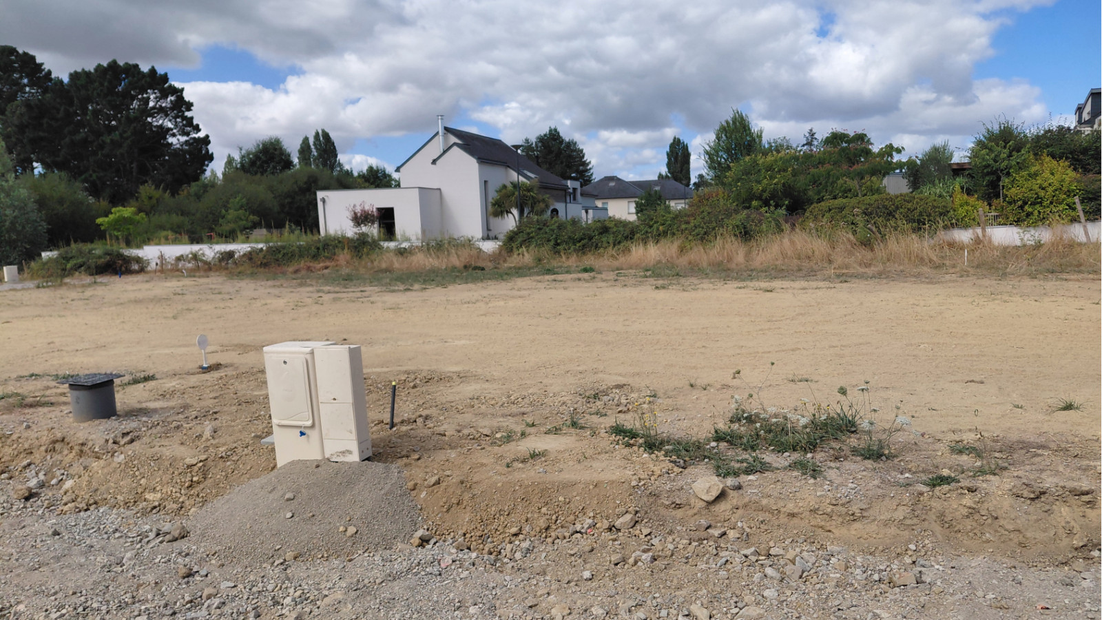 Terrain constructible de 634m2 à Saint-Thual/ image 1