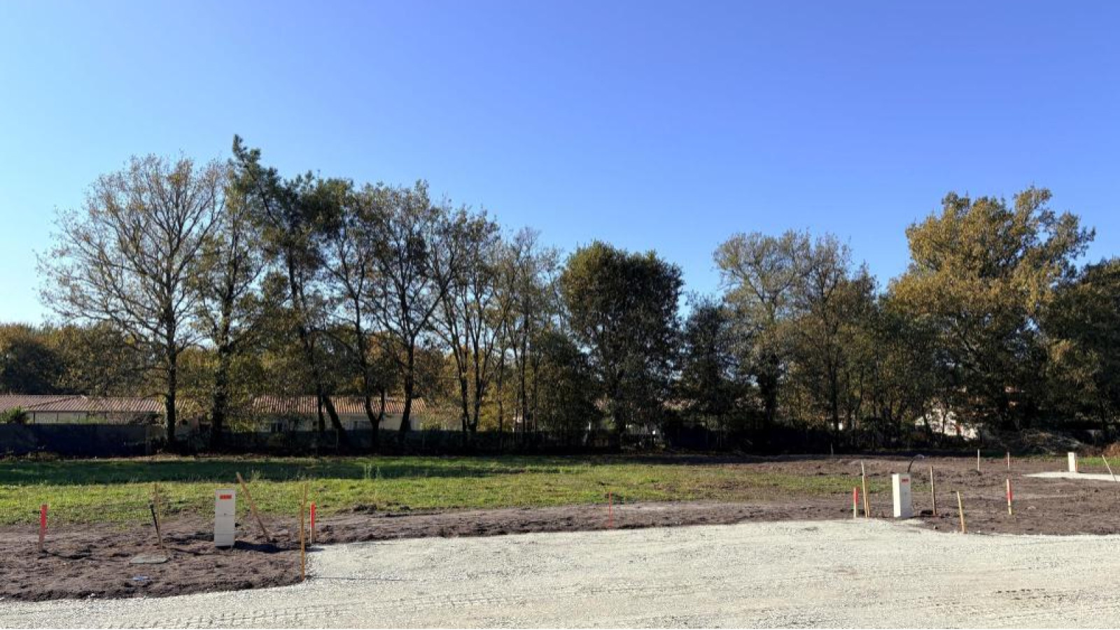 Terrain constructible de 400m2 à Martillac/ image 1