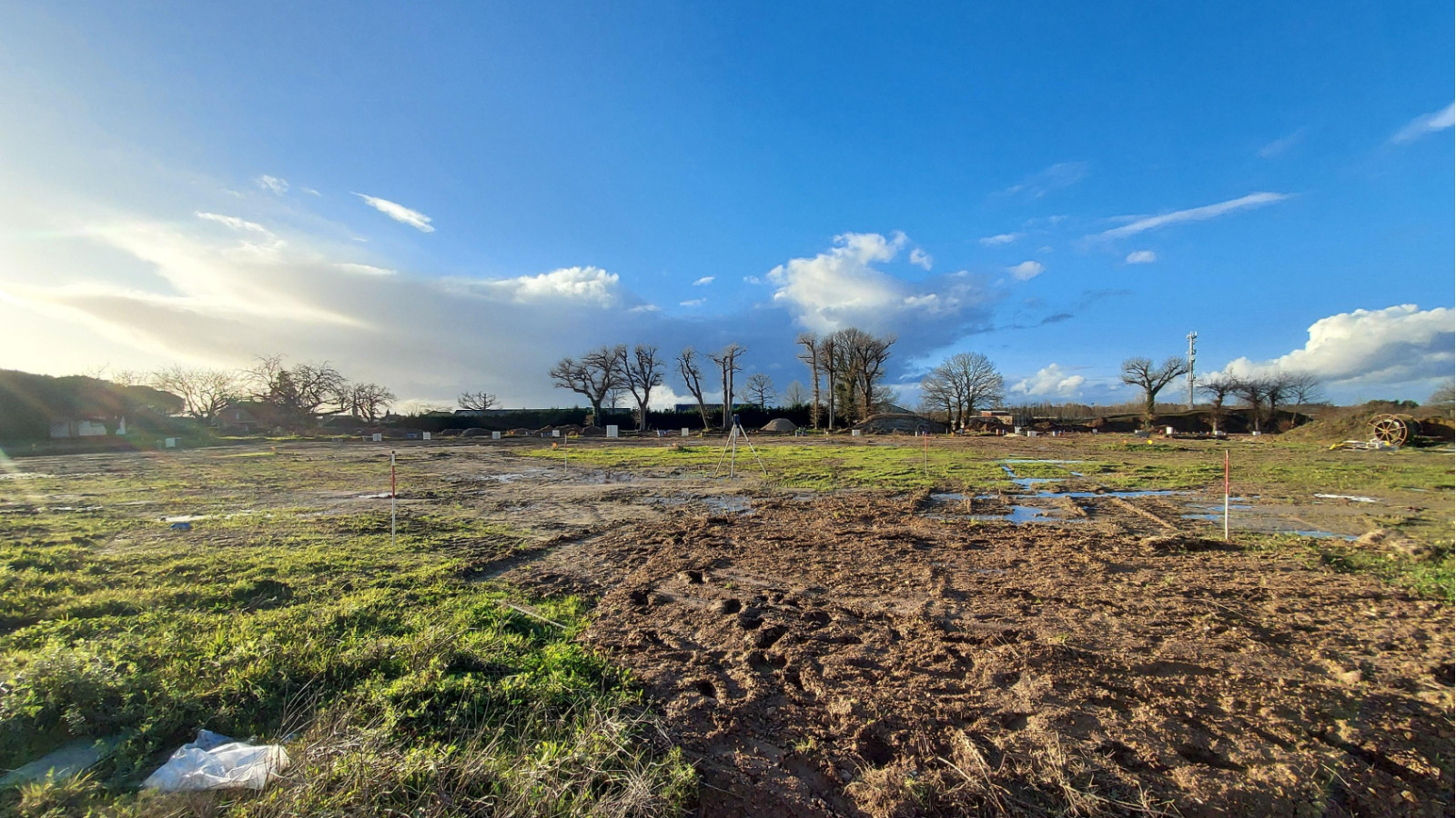 Terrain constructible de 500m2 à Saint-Méloir-des-Ondes/ image 1