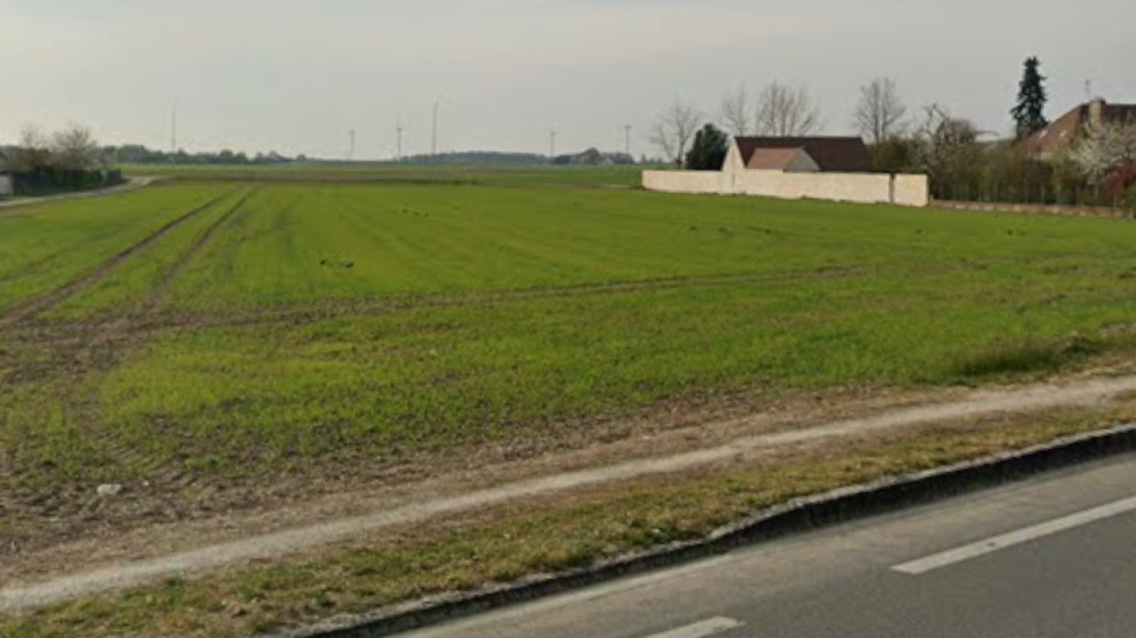 Terrain constructible de 500m2 à Neuville-aux-Bois/ image 1