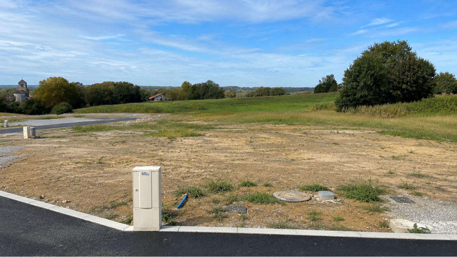 Terrain constructible de 392m2 à Heugas/ image 1