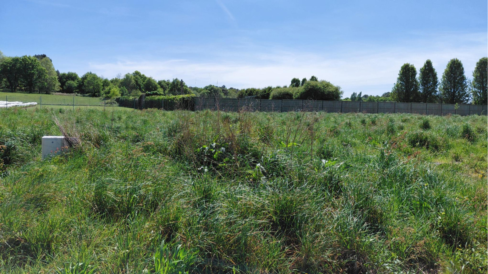 Terrain constructible de 356m2 à Sainte-Hélène/ image 1