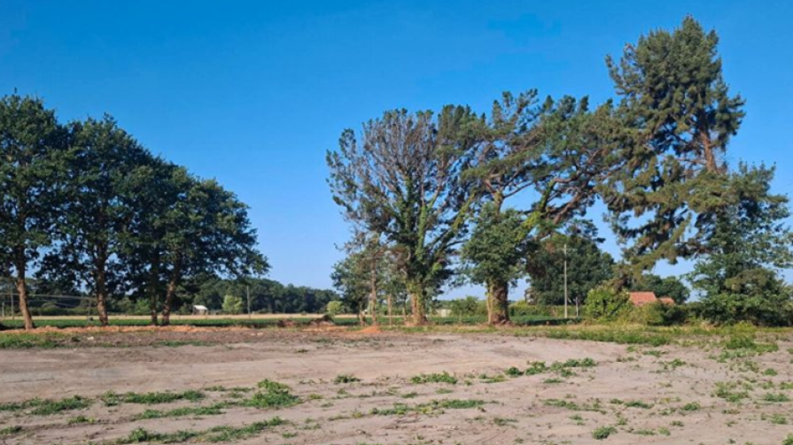 Terrain constructible de 1046m2 à Saint-Jean-de-Marsacq/ image 1