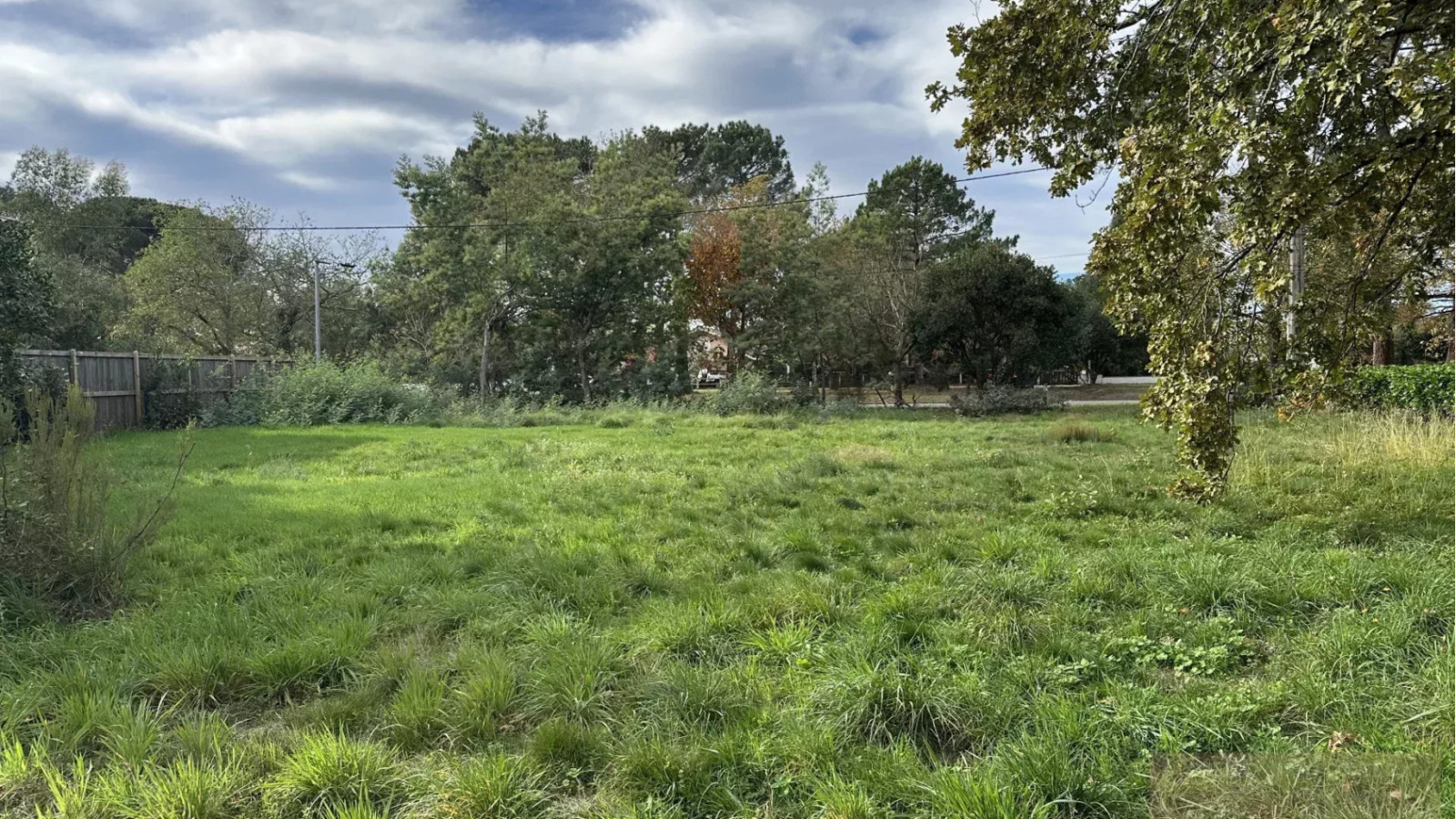 Terrain constructible de 821m2 à Marcheprime/ image 1