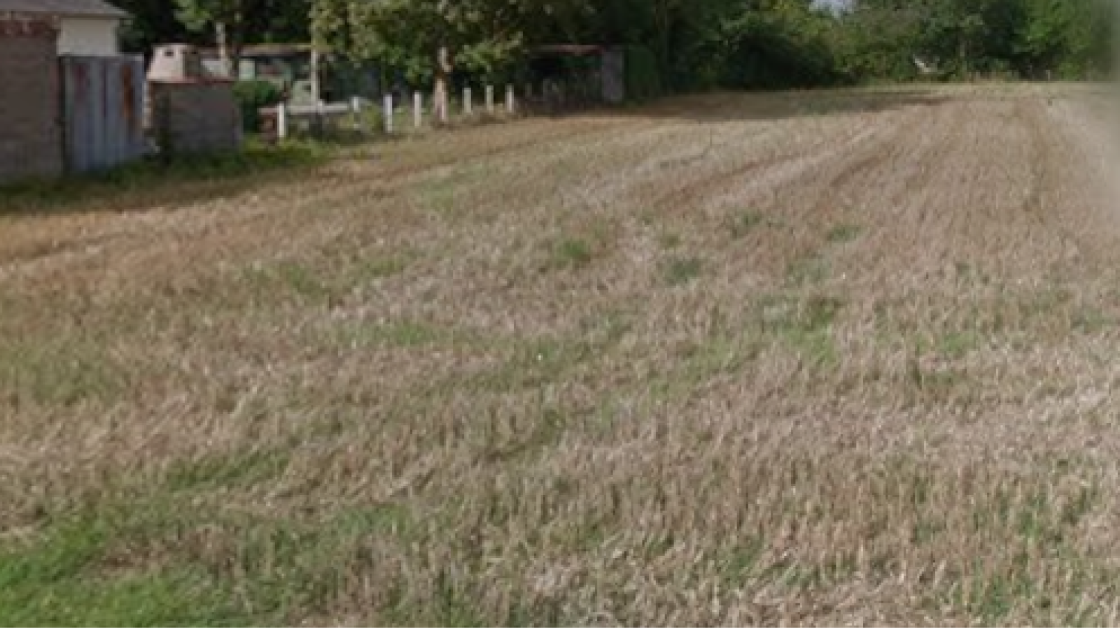 Terrain constructible de 1122m2 à Boulay-les-Barres/ image 1
