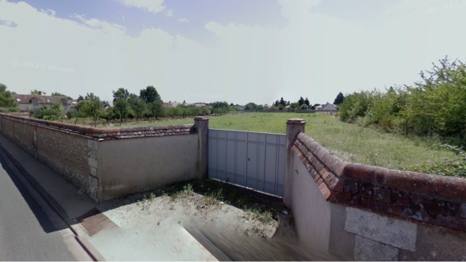 Terrain constructible de 578m2 à Olivet/ image 1