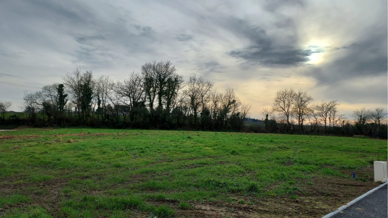 Terrain constructible de 605m2 à Mouzeil/ image 1