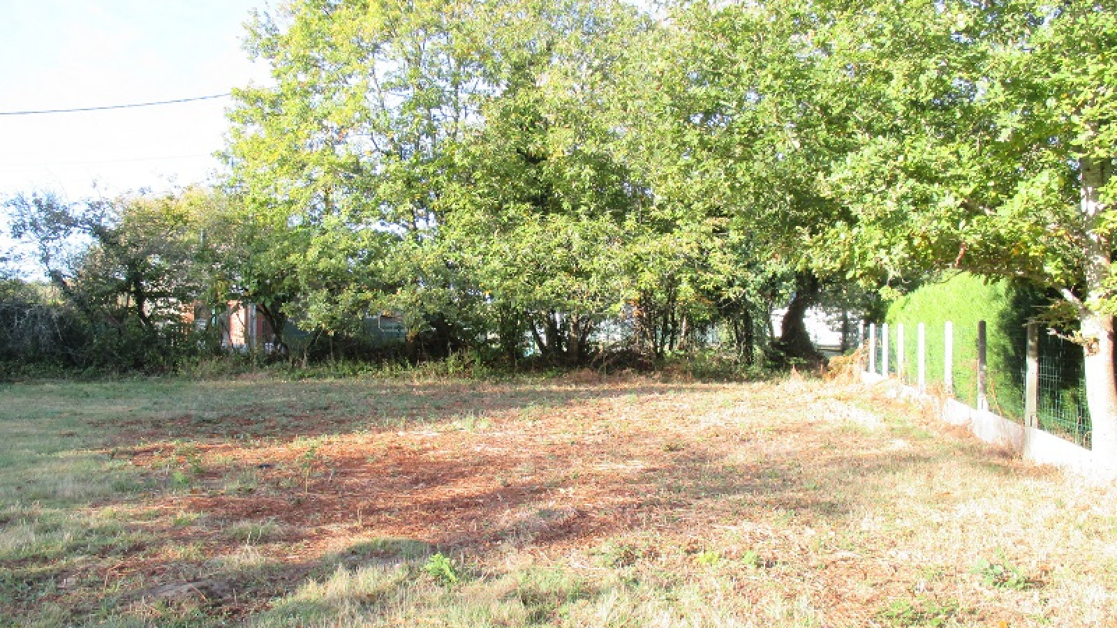 Terrain constructible de 400m2 à Saint-Nicolas-de-Redon/ image 1