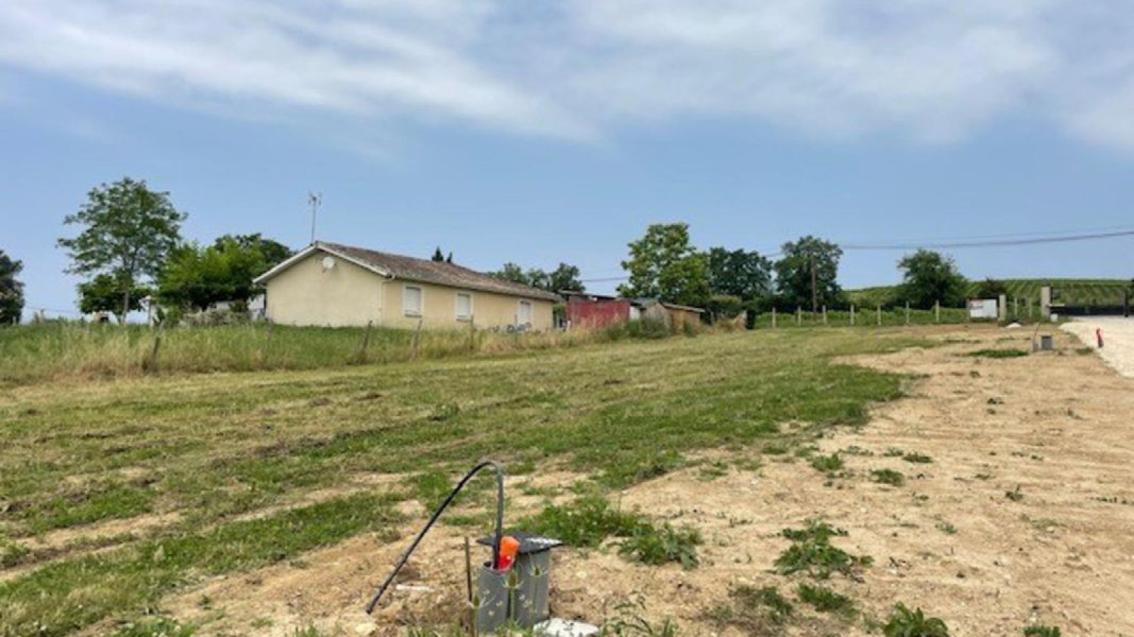 Terrain constructible de 750m2 à Capian/ image 1