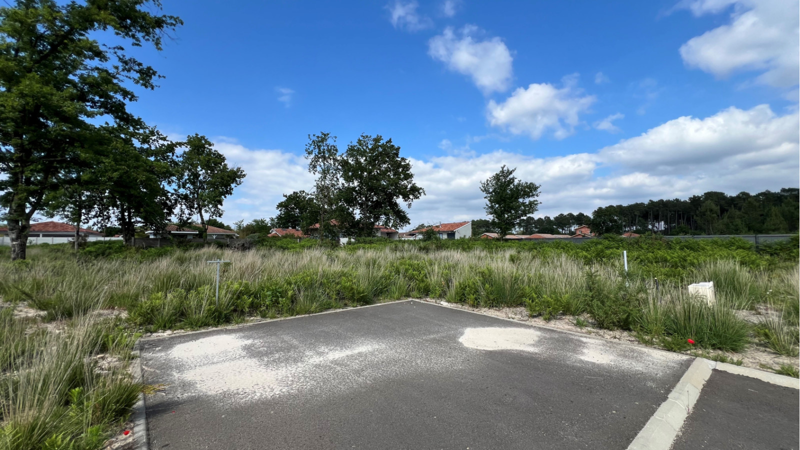 Terrain constructible de 574m2 à Aureilhan/ image 1