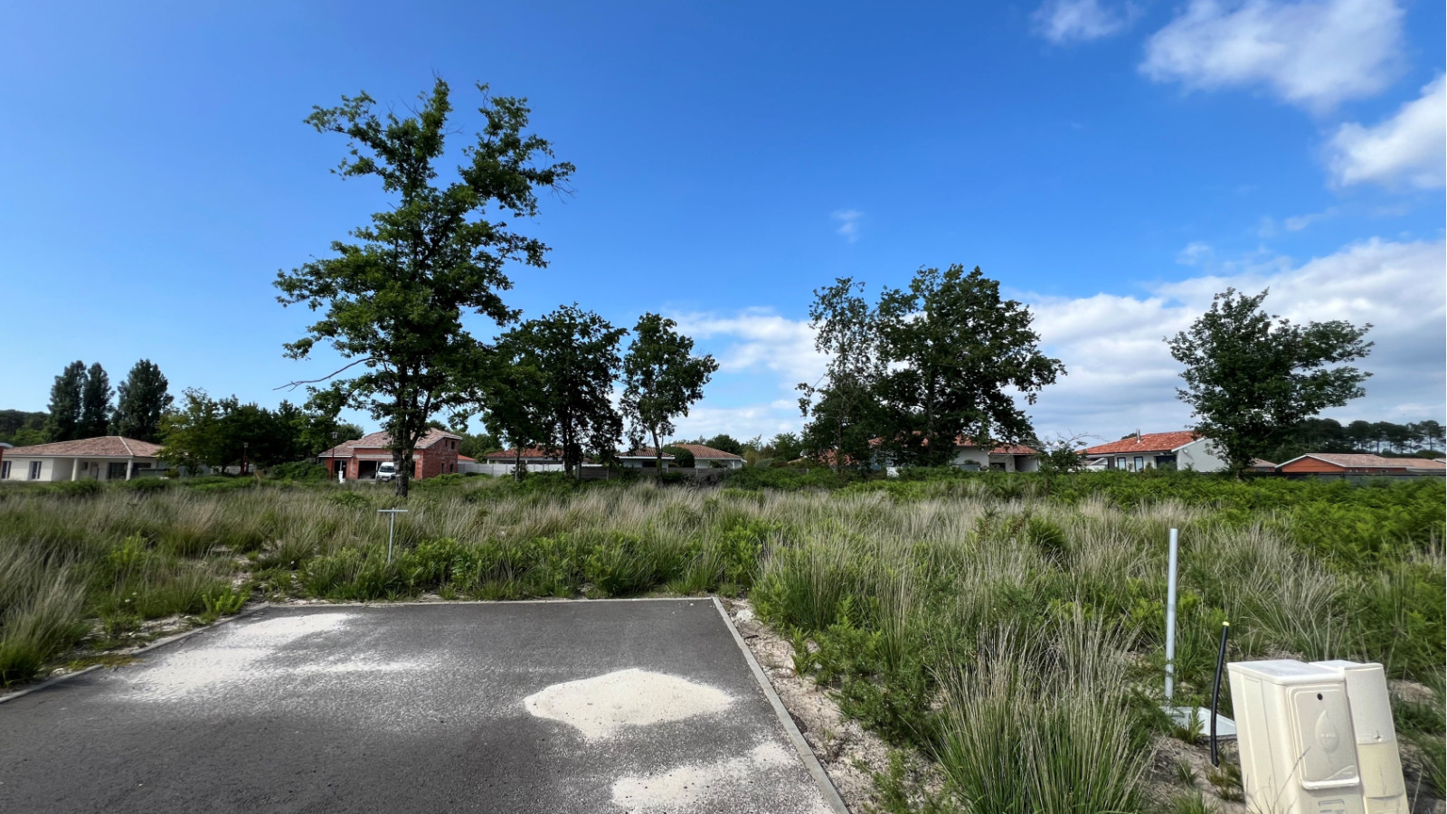 Terrain constructible de 767m2 à Lanton/ image 1