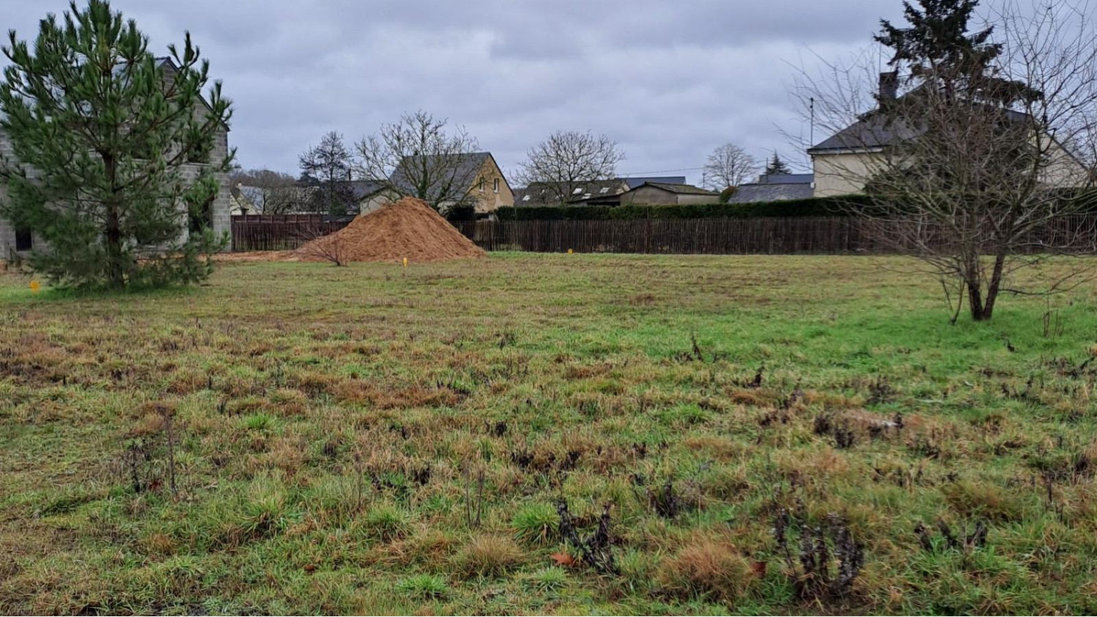 Terrain constructible de 446m2 à Erdre-en-Anjou/ image 1