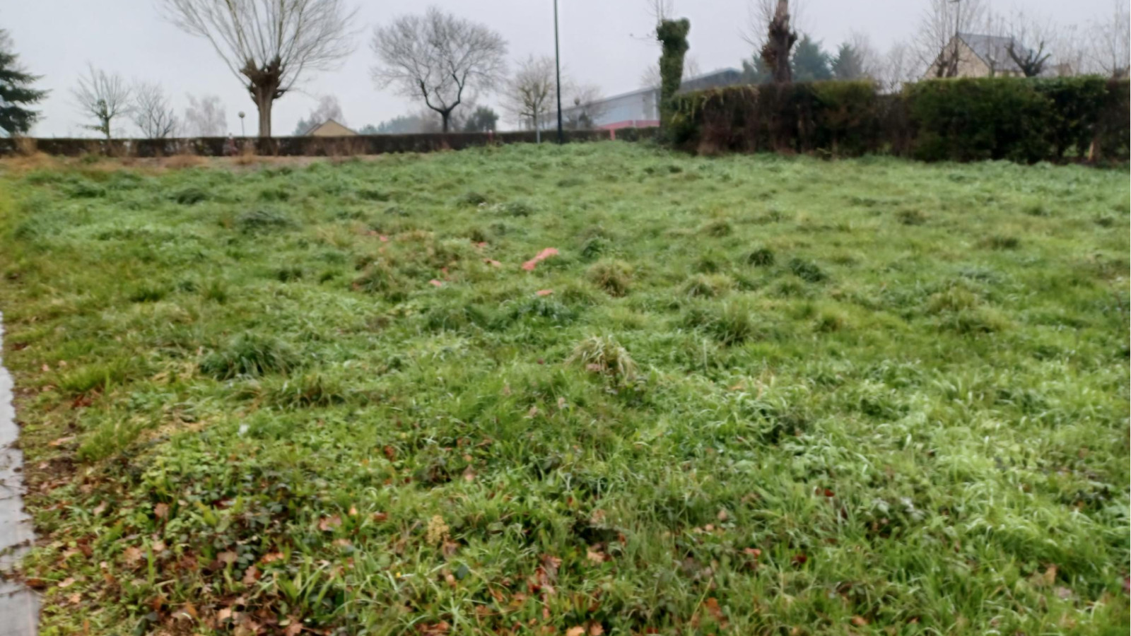 Terrain constructible de 403m2 à Louvigné-de-Bais/ image 1