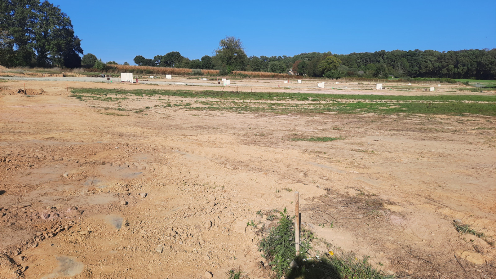 Terrain constructible de 280m2 à Plerguer/ image 1