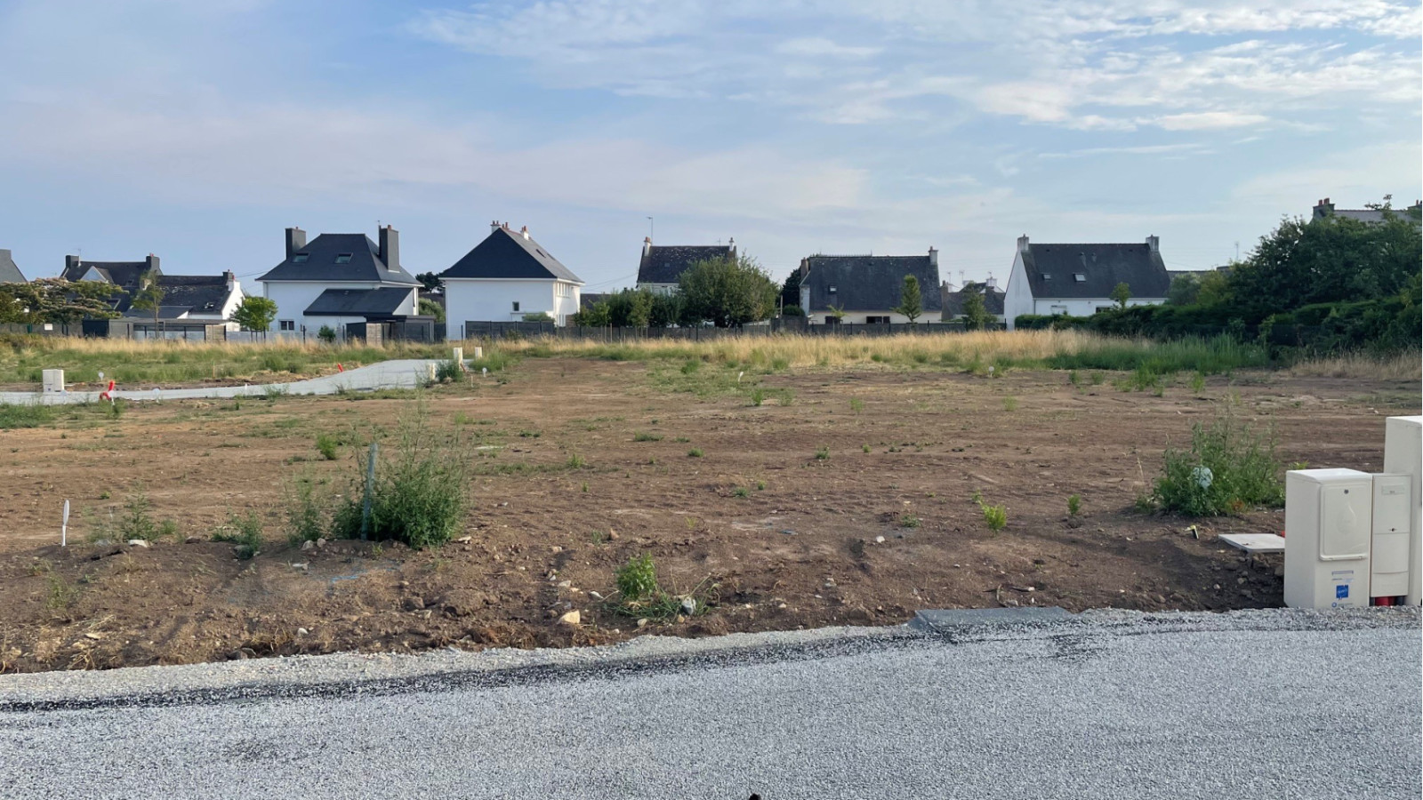 Terrain constructible de 216m2 à Étel/ image 1