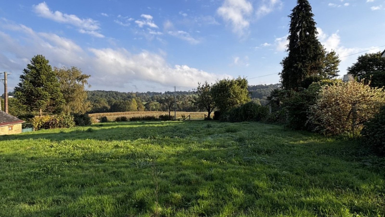 Terrain constructible de 727m2 à Brandivy/ image 1
