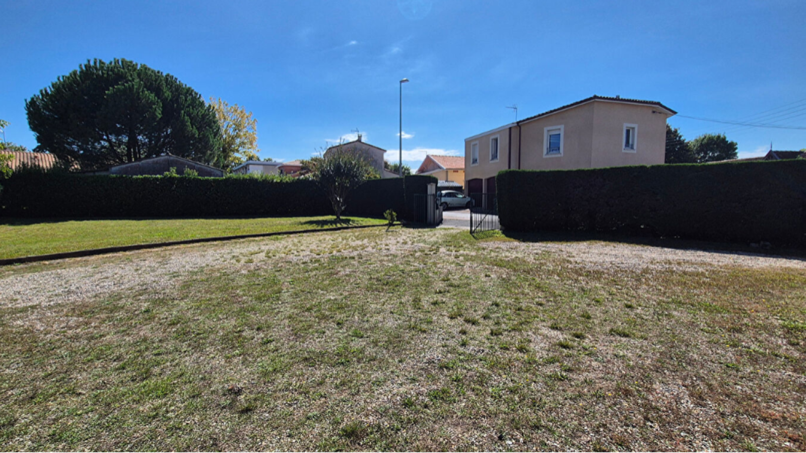 Terrain constructible de 405m2 à Pessac/ image 1