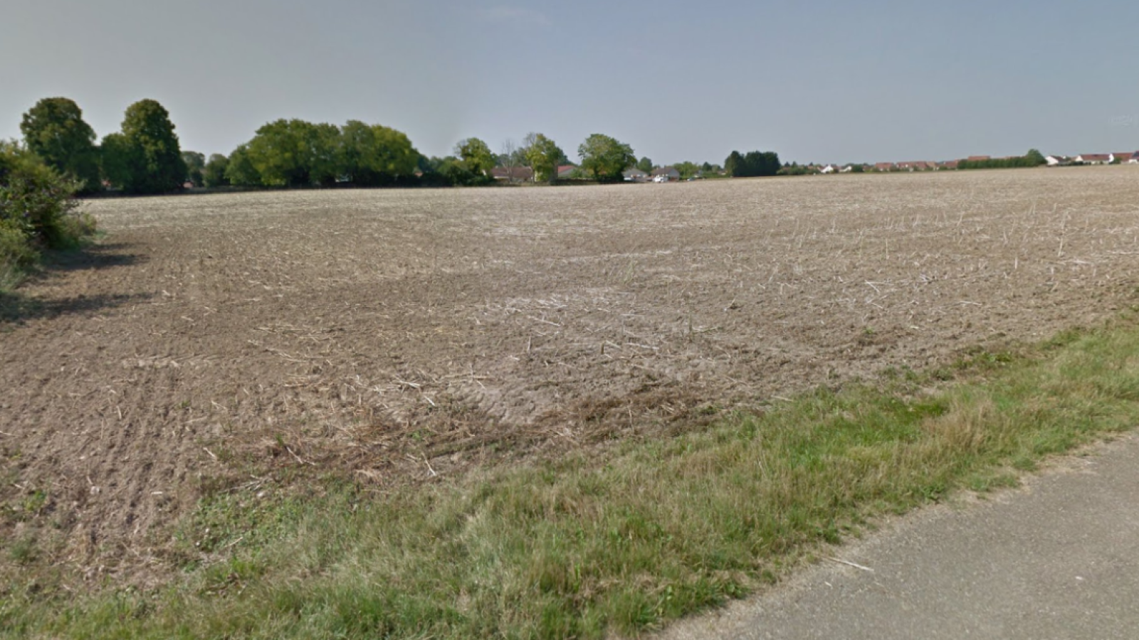 Terrain constructible de 754m2 à Clénay/ image 1