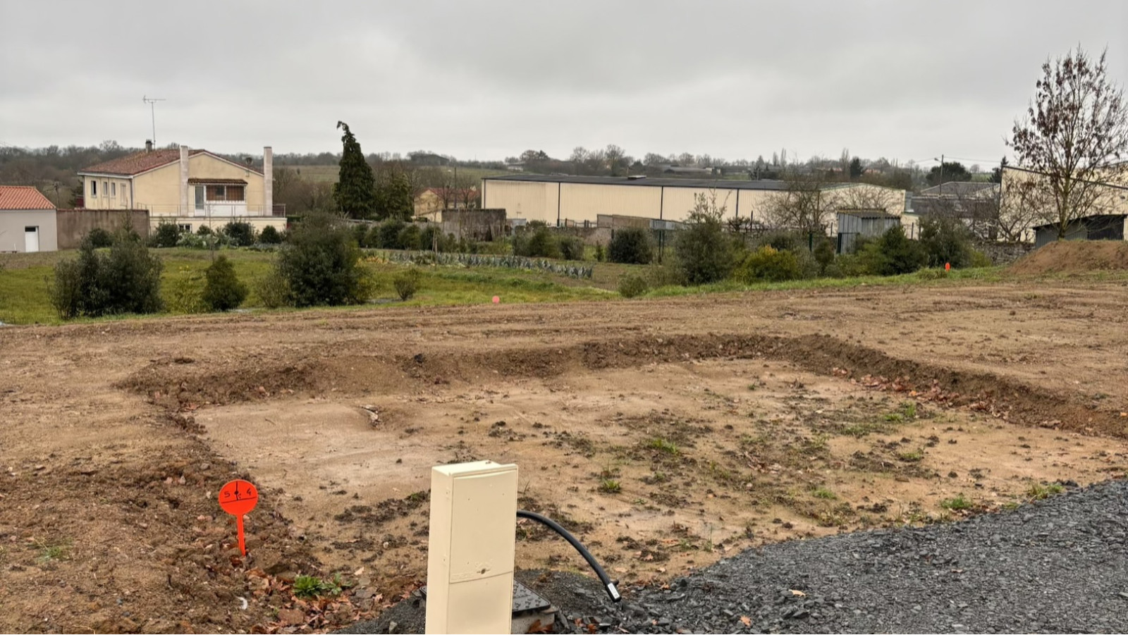 Terrain constructible de 374m2 à Mauges-sur-Loire/ image 1
