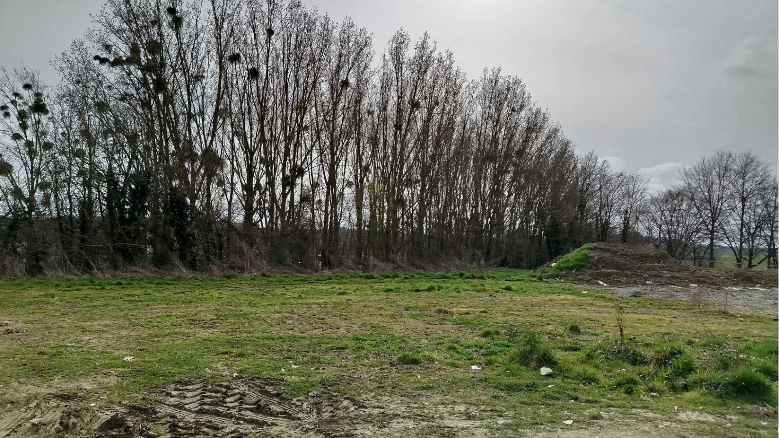 Terrain constructible de 337m2 à Andouillé-Neuville/ image 1