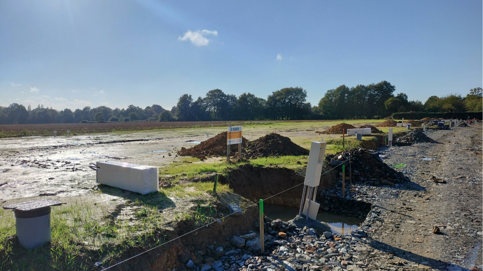 Terrain constructible de 355m2 à Cornillé/ image 1