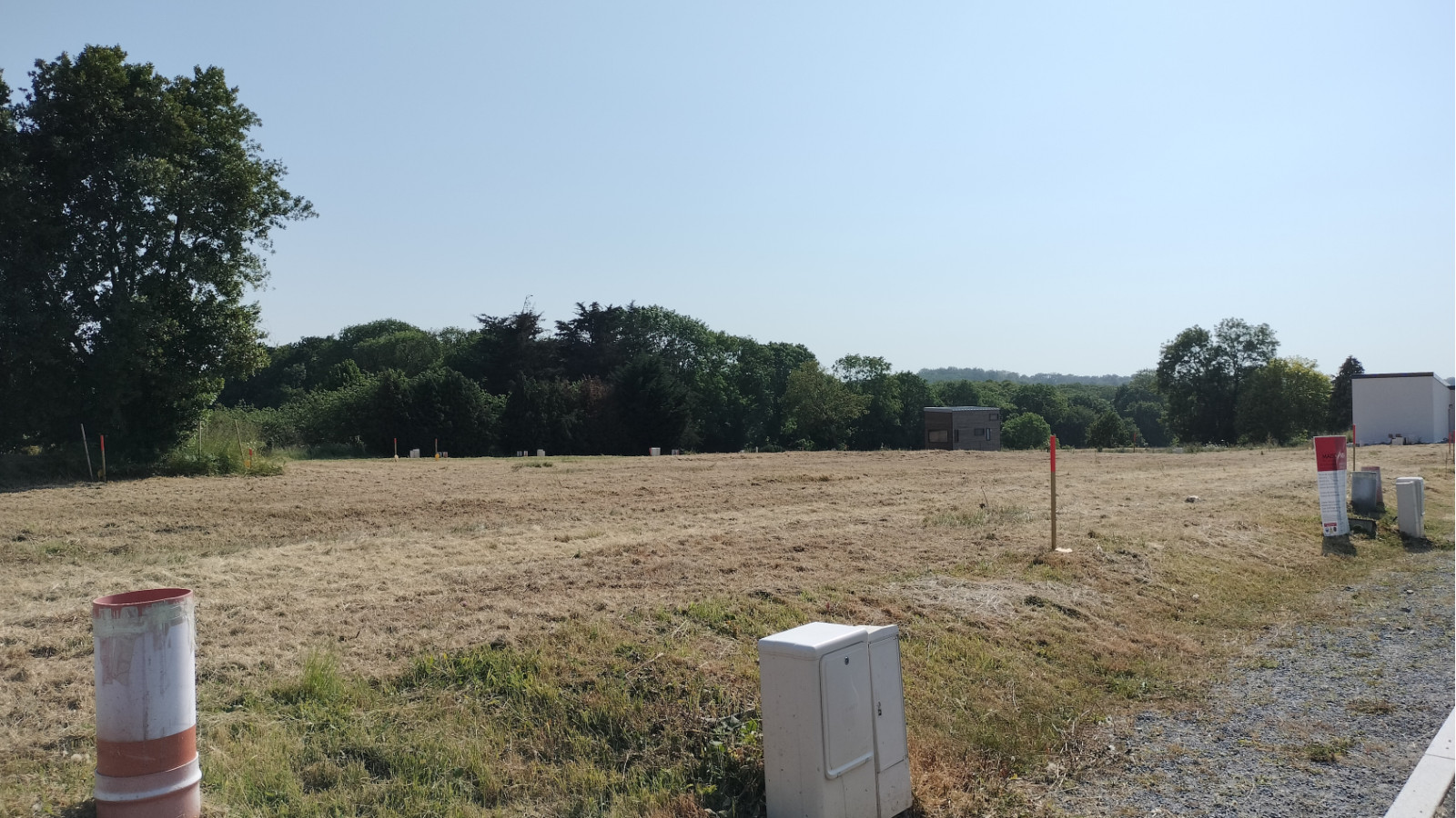 Terrain constructible de 281m2 à Guignen/ image 1