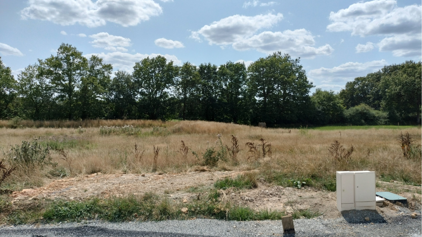 Terrain constructible de 300m2 à Bréal-sous-Montfort/ image 1
