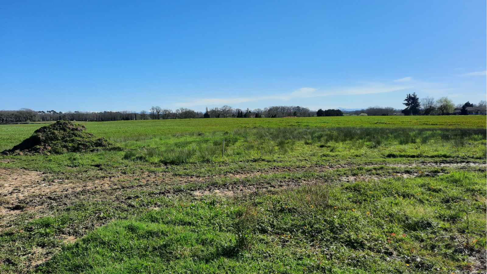 Terrain constructible de 500m2 à Hinx/ image 1