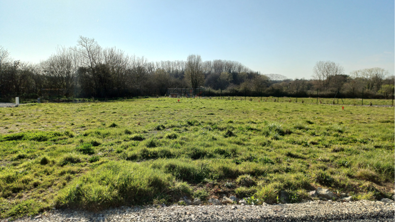 Terrain constructible de 408m2 à L'Aiguillon-sur-Vie/ image 1