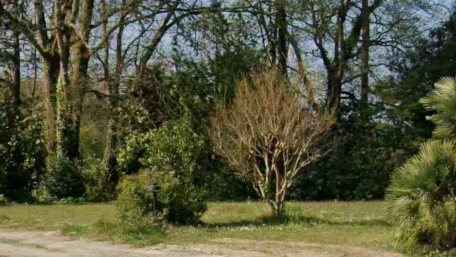 Terrain constructible de 718m2 à Tercis-les-Bains/ image 1