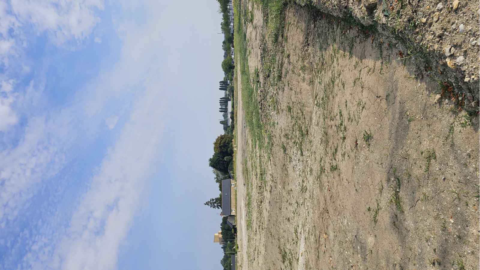 Terrain constructible de 490m2 à Longué-Jumelles/ image 1