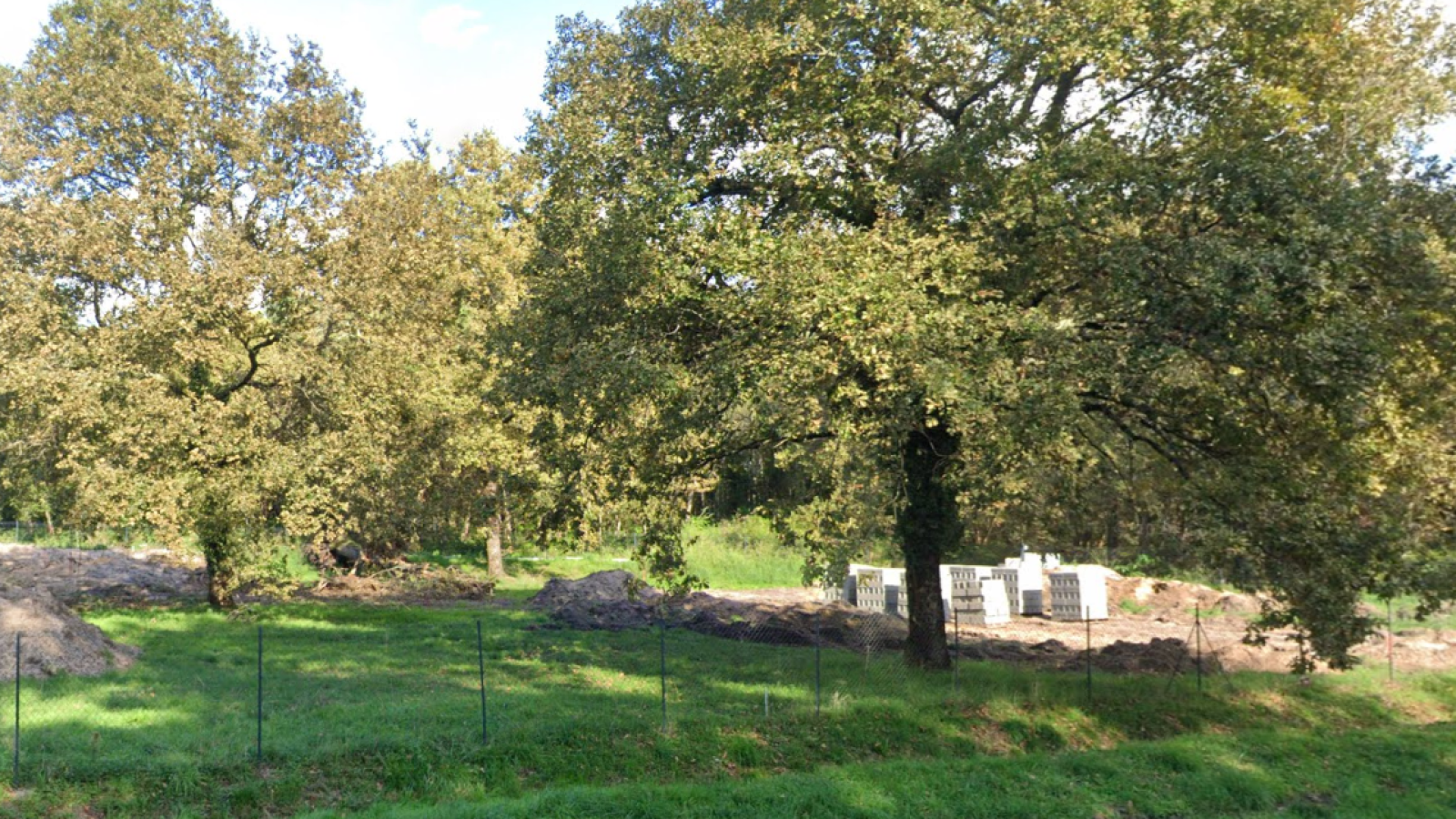 Terrain constructible de 589m2 à Belin-Béliet/ image 1