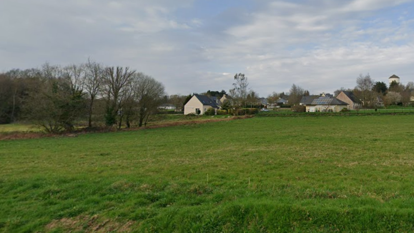 Terrain constructible de 378m2 à Plumelec/ image 1
