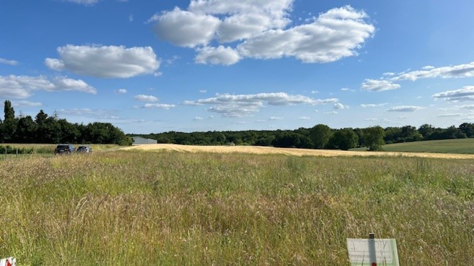 Terrain constructible de 1345m2 à Rouziers-de-Touraine/ image 1