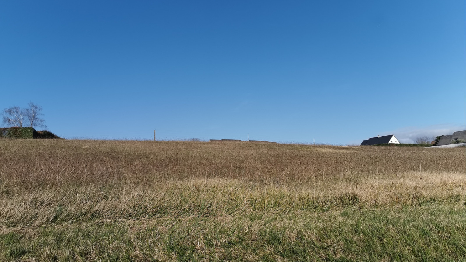 Terrain constructible de 406m2 à Monnaie/ image 1
