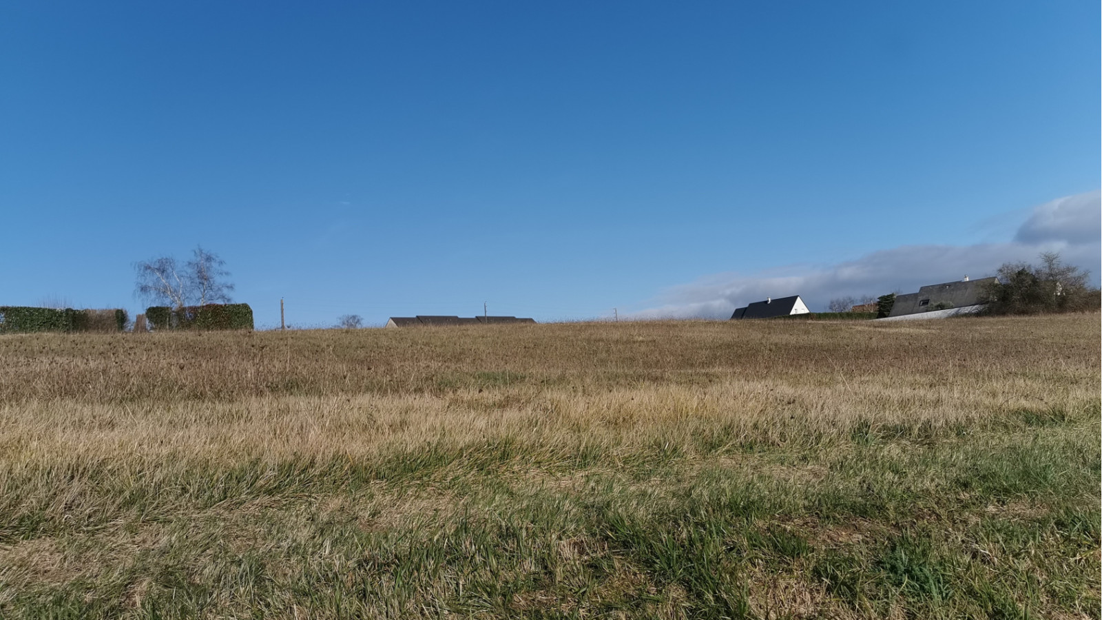 Terrain constructible de 635m2 à Notre-Dame-d'Oé/ image 1