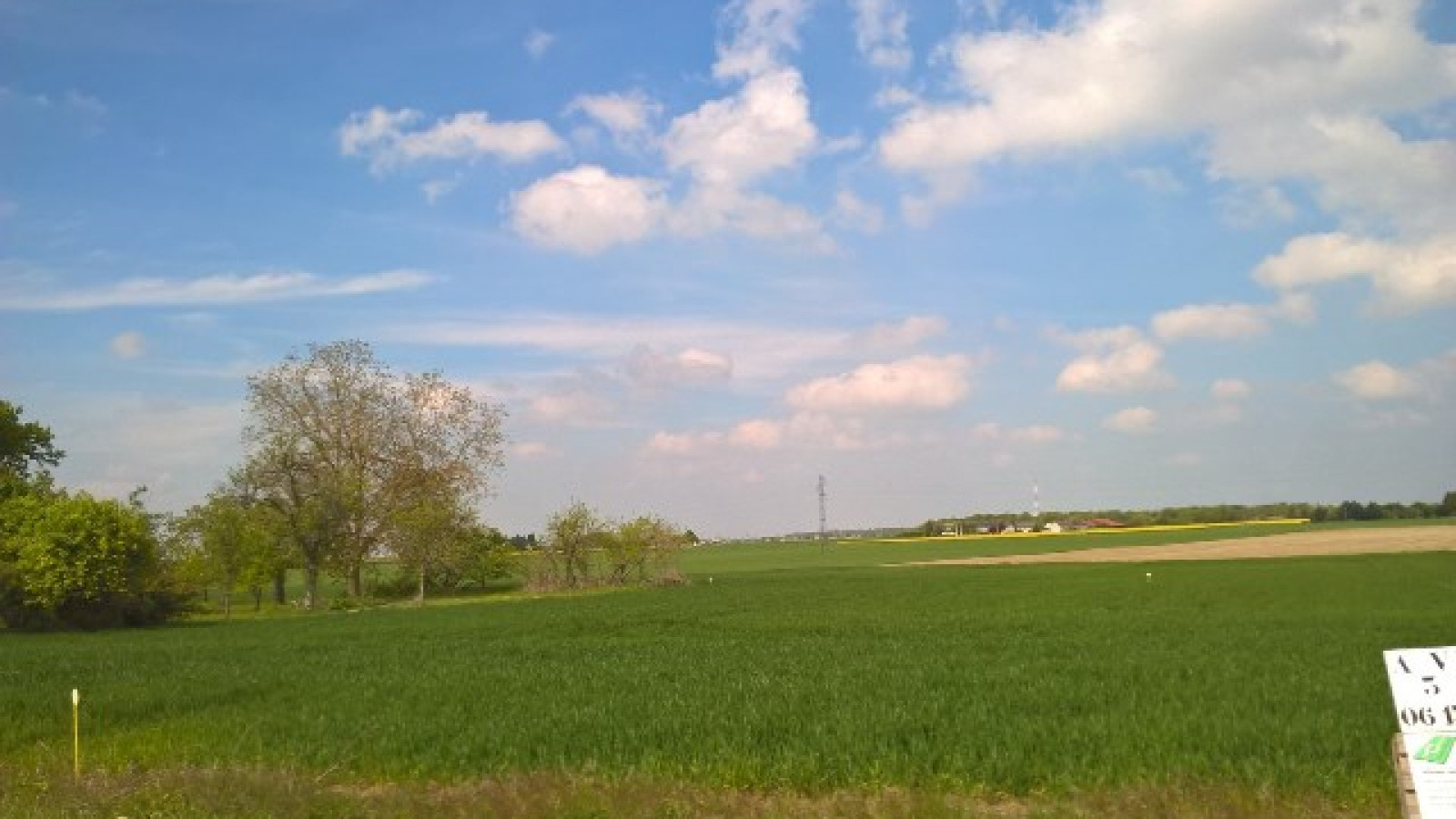 Terrain constructible de 1012m2 à La Selle-en-Hermoy/ image 1