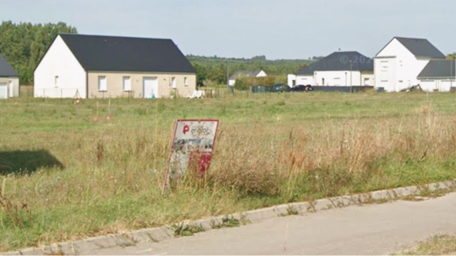 Terrain constructible de 708m2 à Allonnes/ image 1
