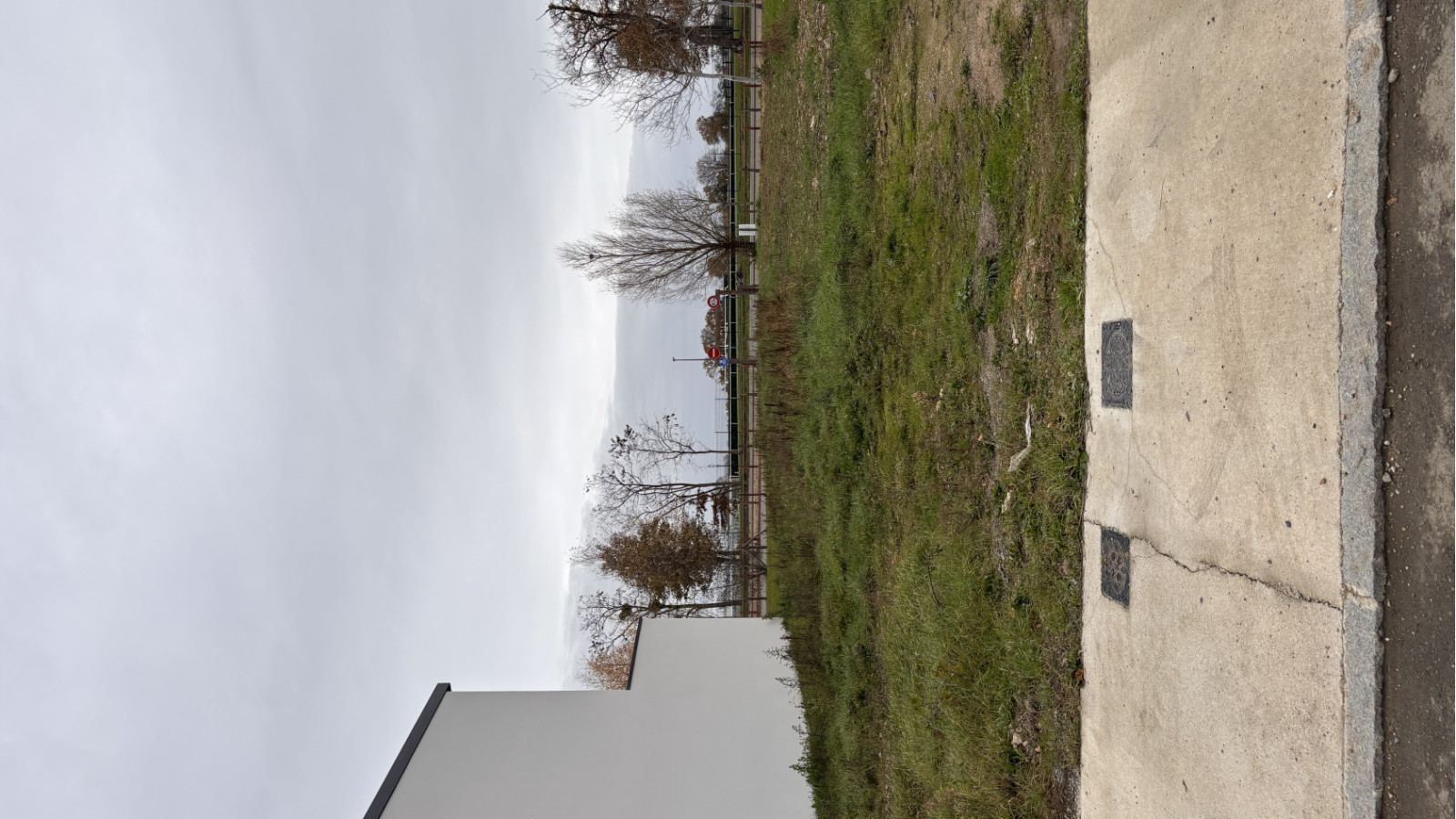 Terrain constructible de 549m2 à Écouflant/ image 1