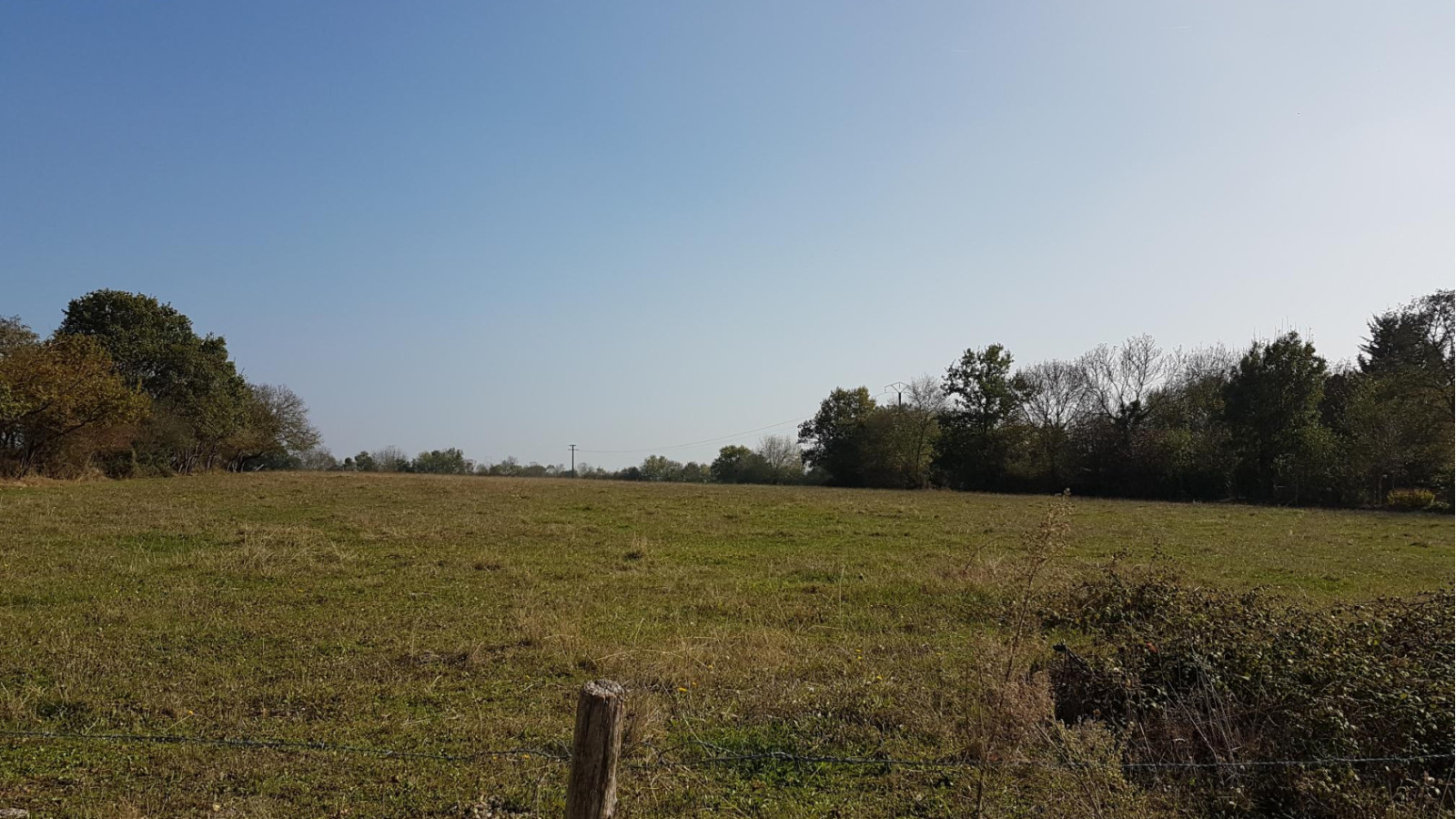 Terrain constructible de 452m2 à Montbert/ image 1