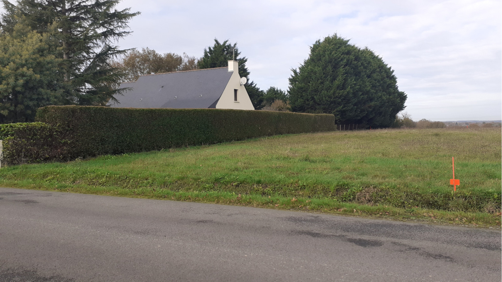Terrain constructible de 1500m2 à Saint-Gildas-des-Bois/ image 1