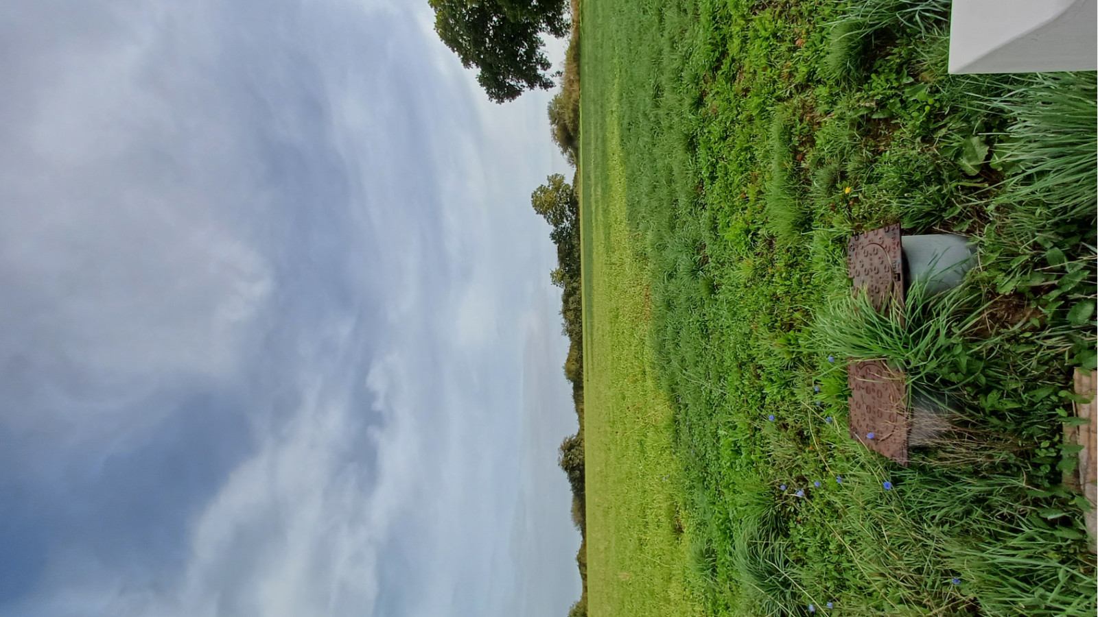 Terrain constructible de 400m2 à Notre-Dame-des-Landes/ image 1