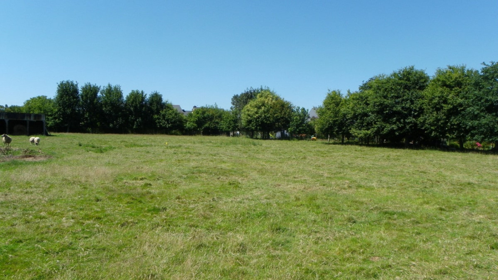 Terrain constructible de 600m2 à Le Pian-sur-Garonne/ image 1
