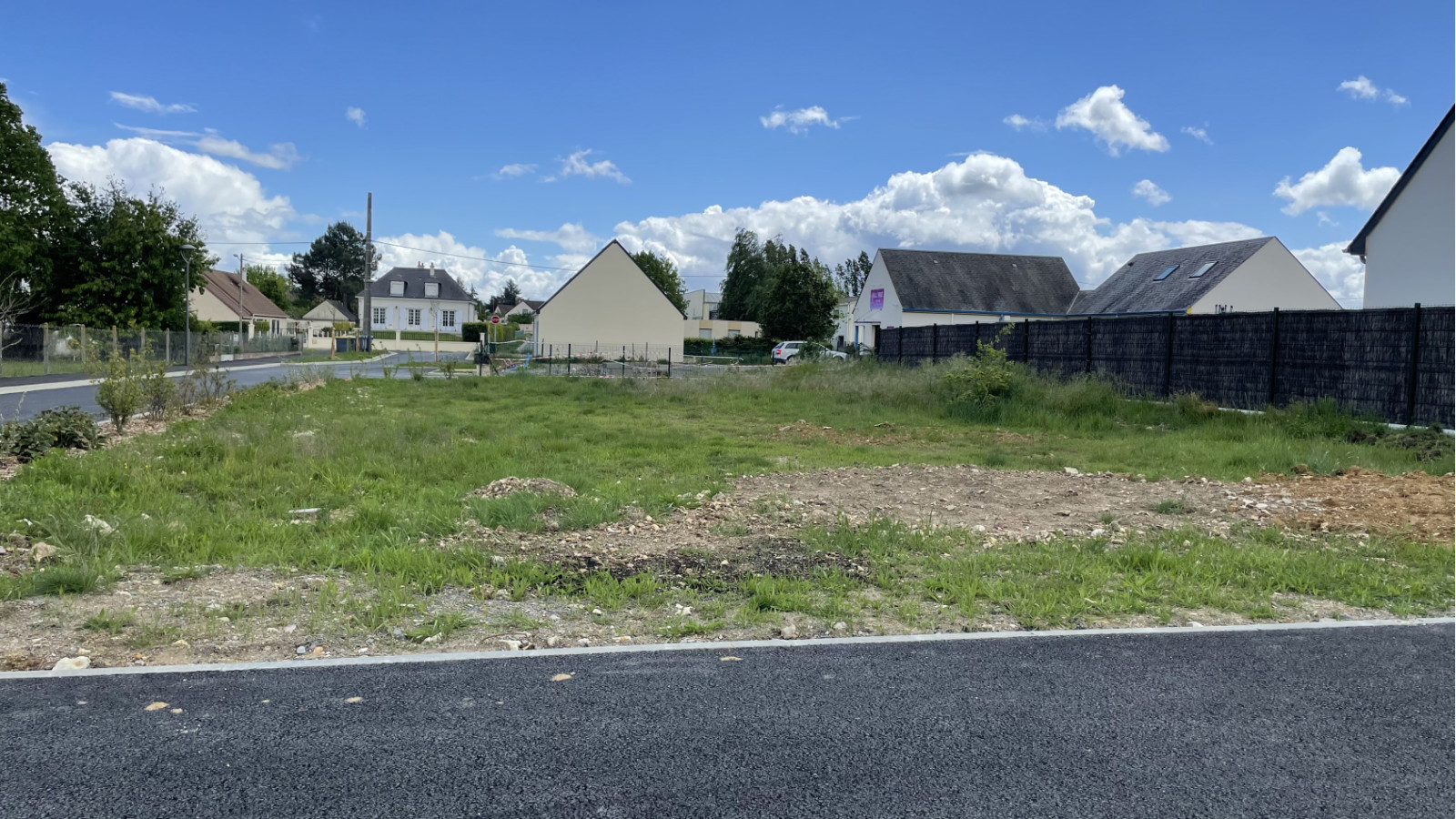 Terrain constructible de 514m2 à Saint-Paterne-Racan/ image 1