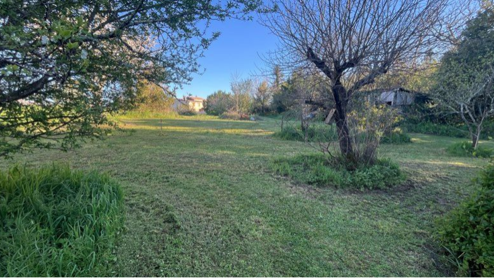 Terrain constructible de 319m2 à Saint-André-de-Cubzac/ image 1