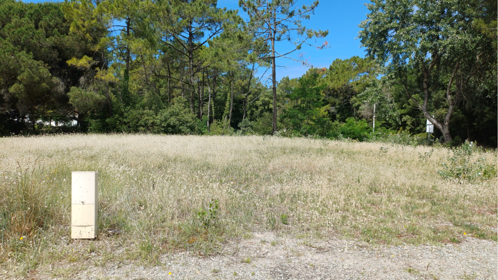 Terrain constructible de 374m2 à Notre-Dame-de-Riez/ image 1