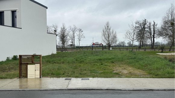 Lot D8-2 Ecouflant ZAC provins.jpg