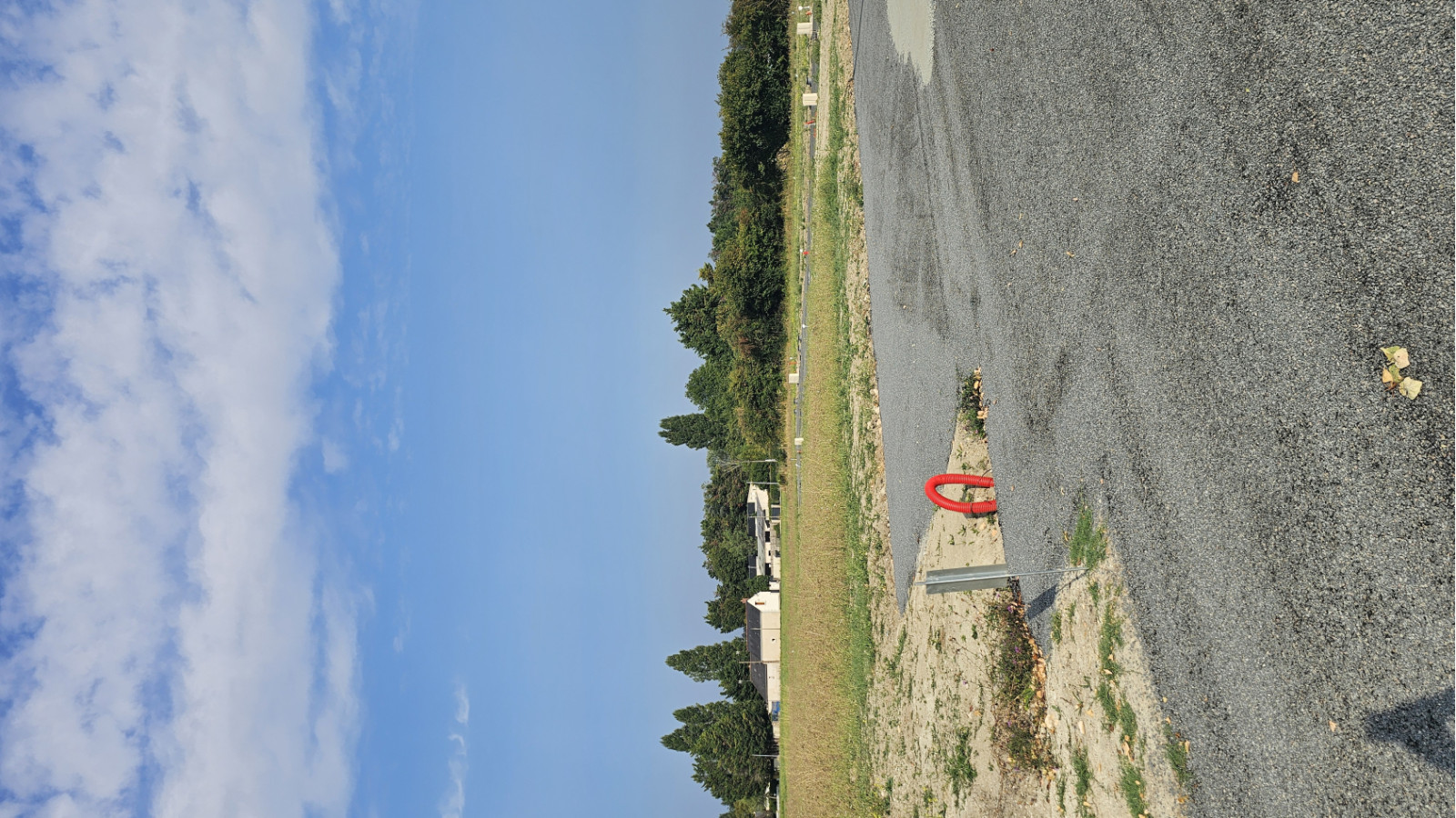 Terrain constructible de 210m2 à Longué-Jumelles/ image 1